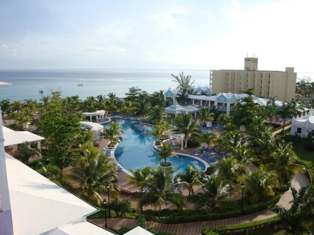ai763.photobucket.com_albums_xx278_irinakosta_DSC00256.jpg