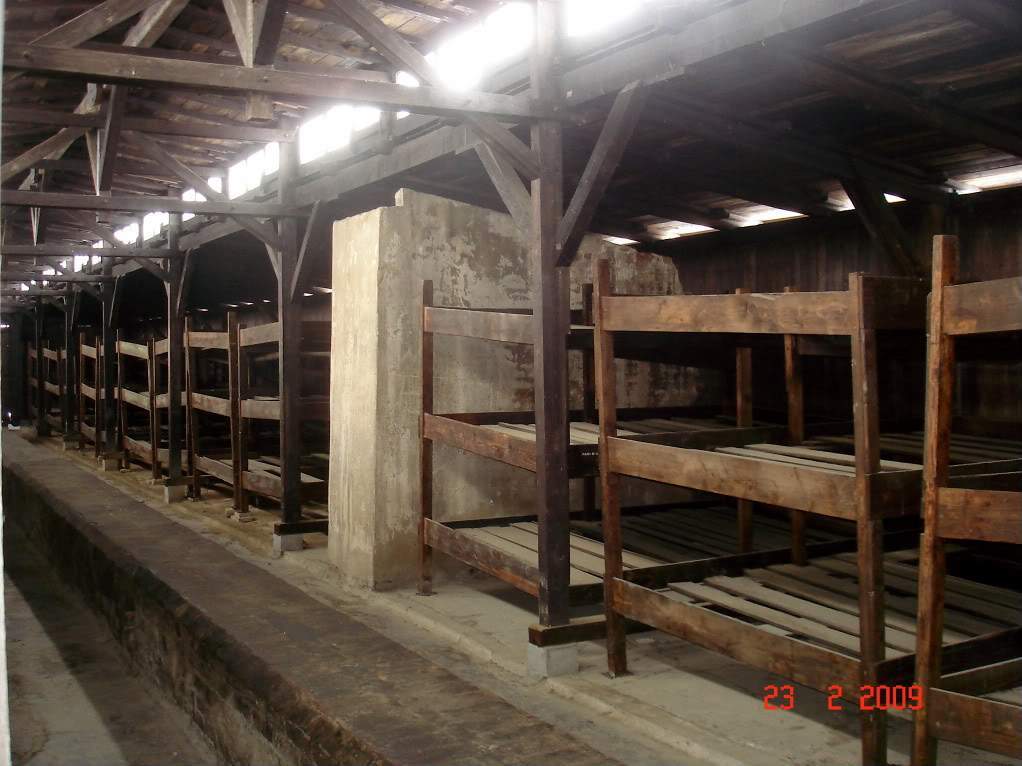 ai776.photobucket.com_albums_yy42_marmotavc_Polonia_Polnia_Fev09091_1.jpg