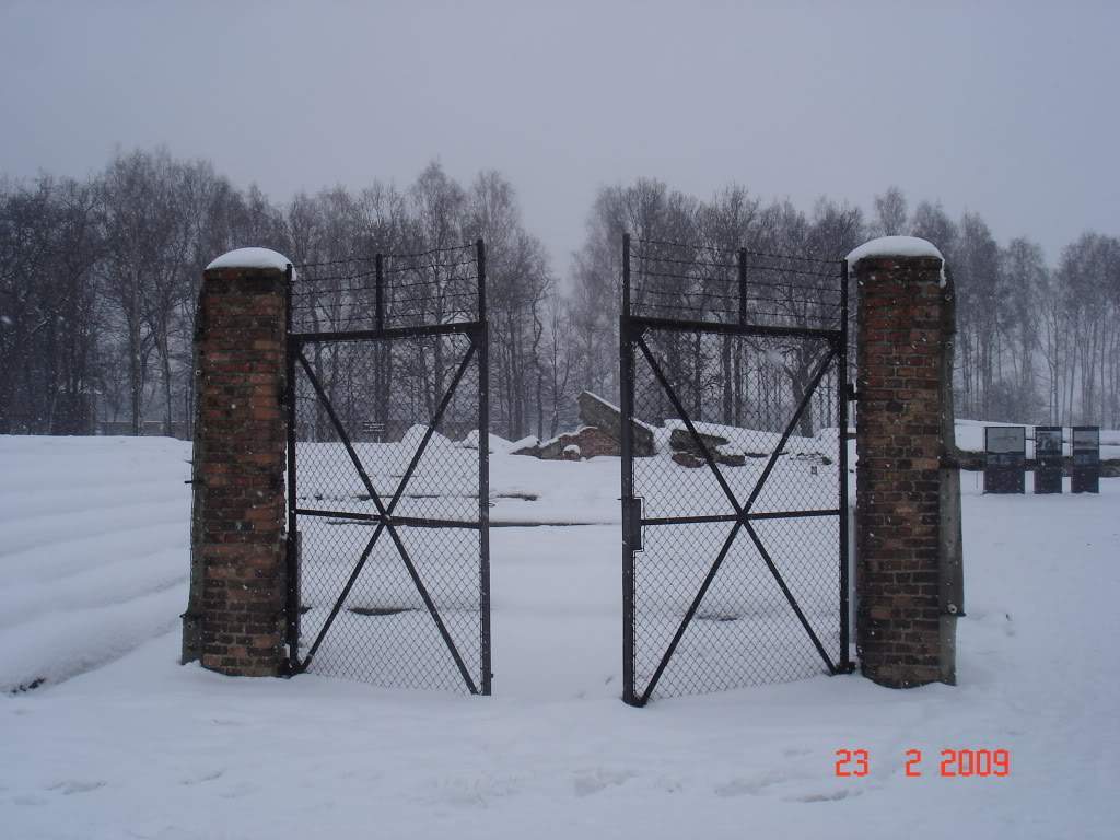 ai776.photobucket.com_albums_yy42_marmotavc_Polonia_Polnia_Fev09120.jpg