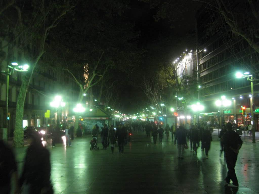 ai802.photobucket.com_albums_yy301_monica_myphotos1_Barcelona_16.jpg
