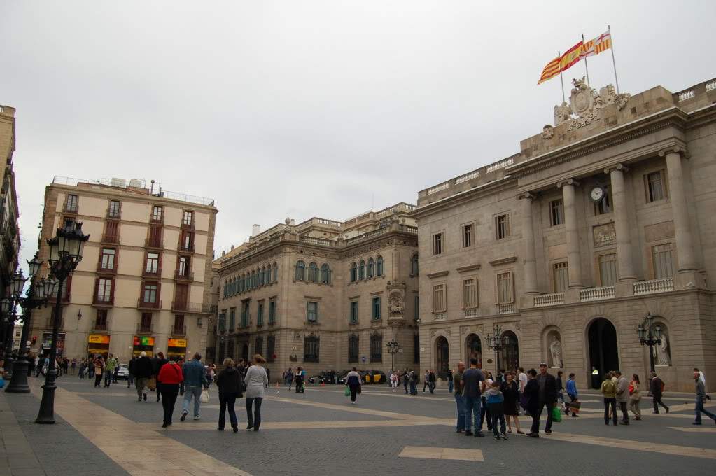 ai802.photobucket.com_albums_yy301_monica_myphotos1_Barcelona_DSC_0118.jpg