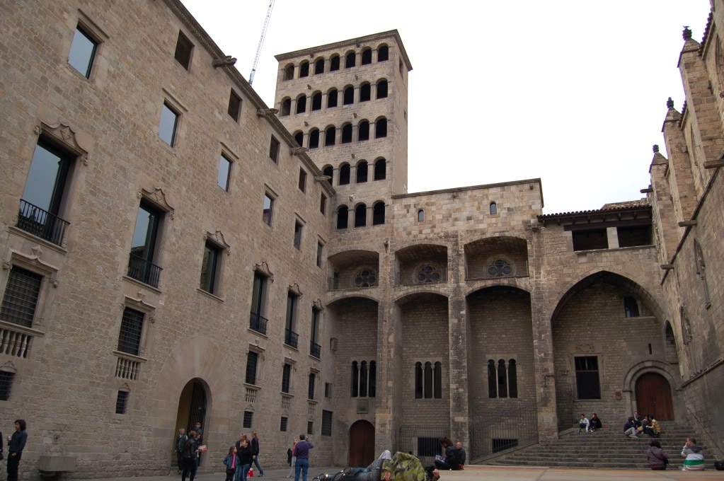 ai802.photobucket.com_albums_yy301_monica_myphotos1_Barcelona_DSC_0135.jpg