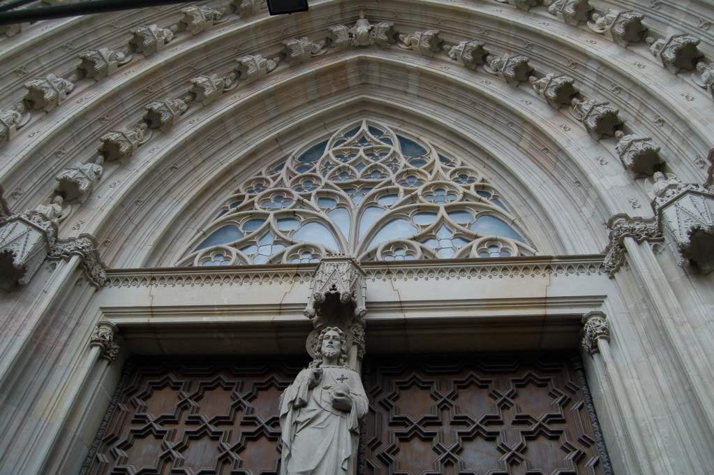 ai802.photobucket.com_albums_yy301_monica_myphotos1_Barcelona_DSC_0139.jpg