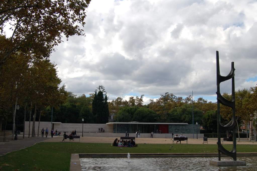 ai802.photobucket.com_albums_yy301_monica_myphotos1_Barcelona_DSC_0251.jpg