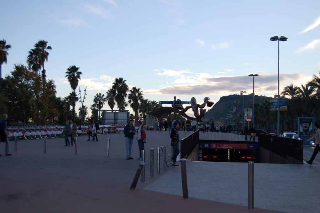 ai802.photobucket.com_albums_yy301_monica_myphotos1_Barcelona_DSC_0291.jpg