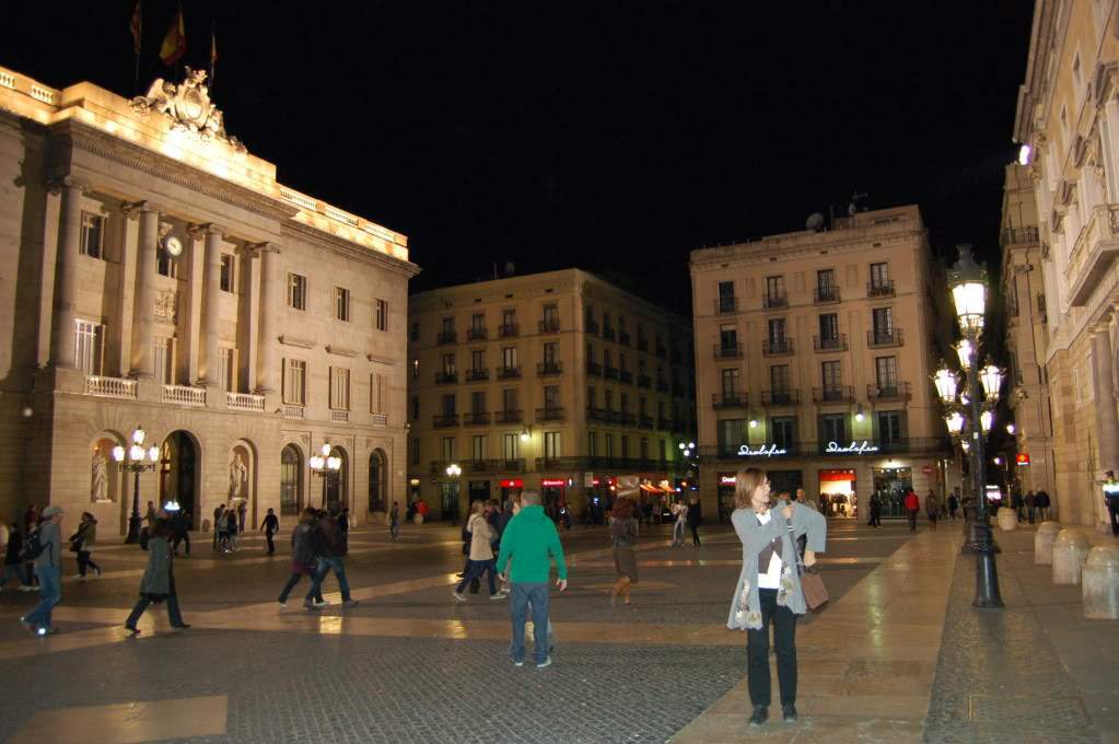 ai802.photobucket.com_albums_yy301_monica_myphotos1_Barcelona_DSC_0329.jpg