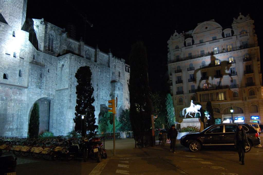ai802.photobucket.com_albums_yy301_monica_myphotos1_Barcelona_DSC_0342.jpg