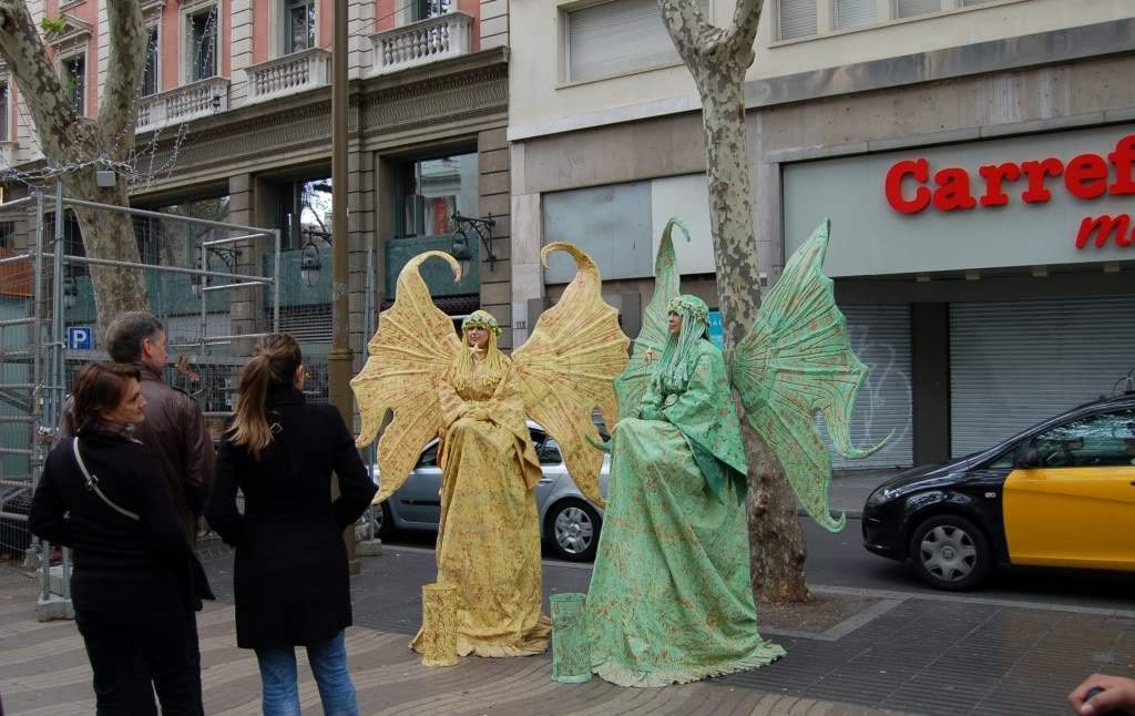 ai802.photobucket.com_albums_yy301_monica_myphotos1_Barcelona_DSC_0409.jpg