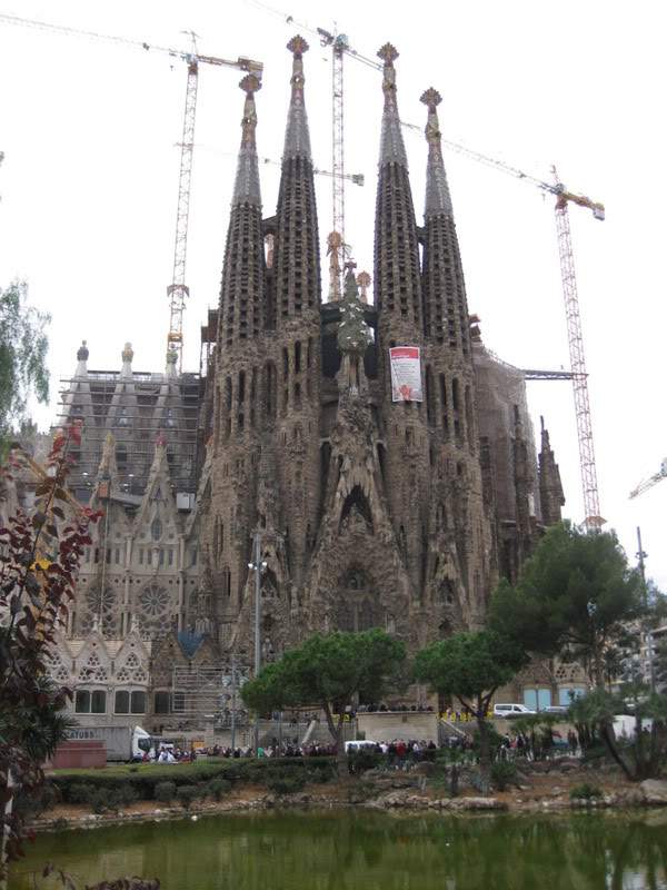 ai802.photobucket.com_albums_yy301_monica_myphotos1_Barcelona_IMG_6856.jpg