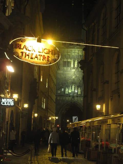 ai802.photobucket.com_albums_yy301_monica_myphotos1_Praga_12_dia1KarlovacomvistaparaaponteCarlos.jpg
