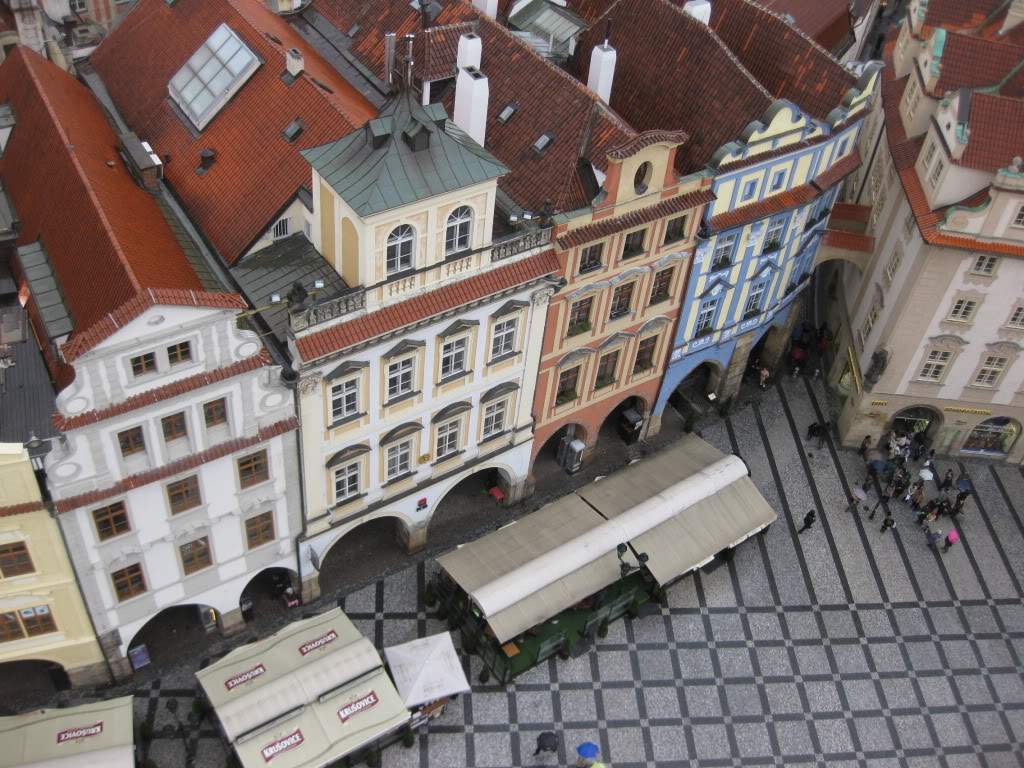 ai802.photobucket.com_albums_yy301_monica_myphotos1_Praga_49_dia3asvistasdatorredorelgio.jpg