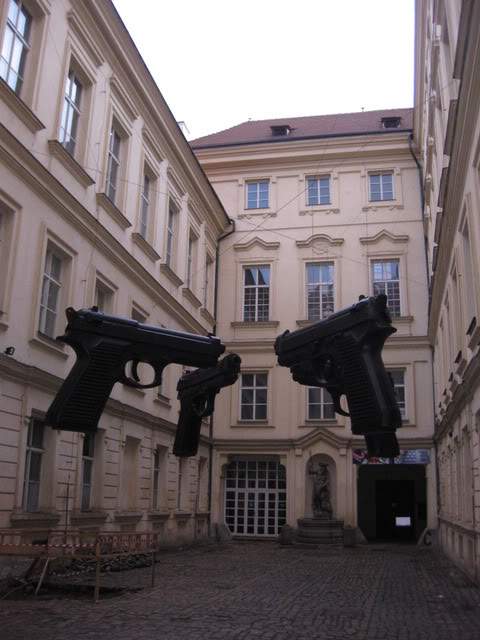 ai802.photobucket.com_albums_yy301_monica_myphotos1_Praga_60_dia4arte.jpg