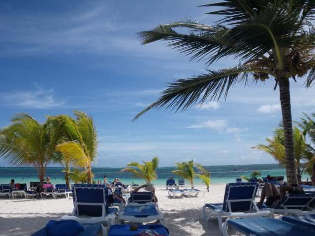 ai807.photobucket.com_albums_yy356_tiagottx_IFA_001.jpg