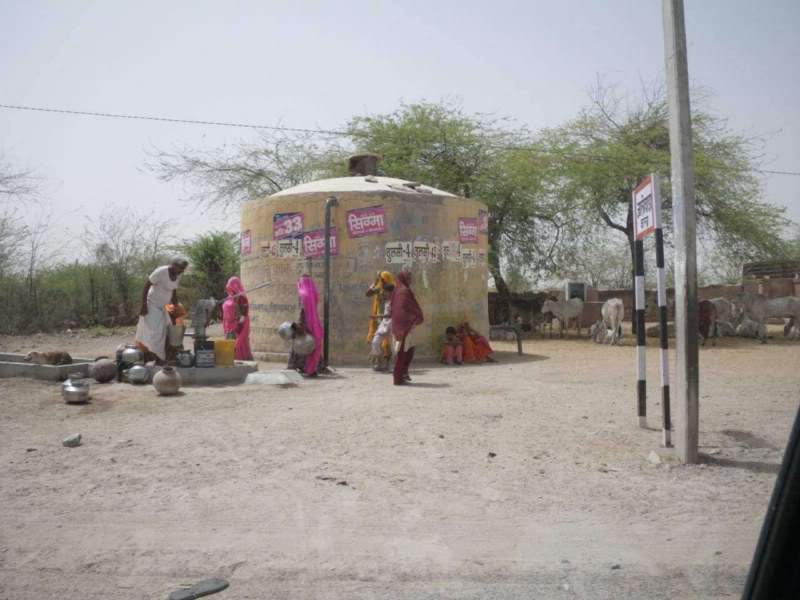 ai807.photobucket.com_albums_yy356_tiagottx_India_202010_17.jpg