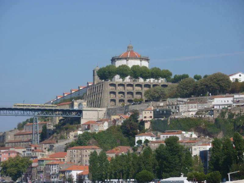 ai823.photobucket.com_albums_zz157_pilarfernandes_fotos_Porto010800x600.jpg