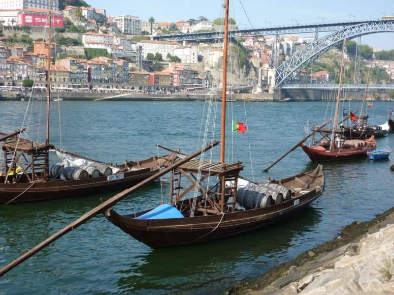 ai823.photobucket.com_albums_zz157_pilarfernandes_fotos_Porto021800x600.jpg