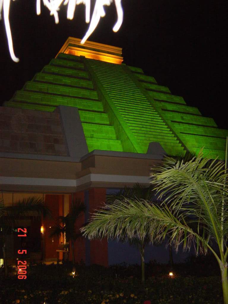 ai836.photobucket.com_albums_zz282_pabecada_Ferias_202006_Mexi82c998d40e8db29f23389b70748e9d06.jpg