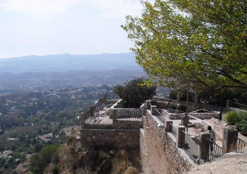 ai841.photobucket.com_albums_zz339_anareis_2010_Mijas29.jpg