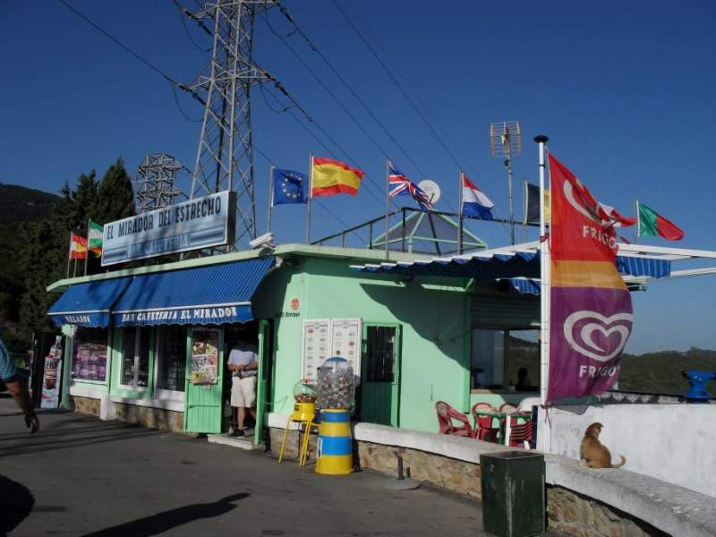 ai841.photobucket.com_albums_zz339_anareis_2010_MiradourodoEstreitodeGibraltar8.jpg