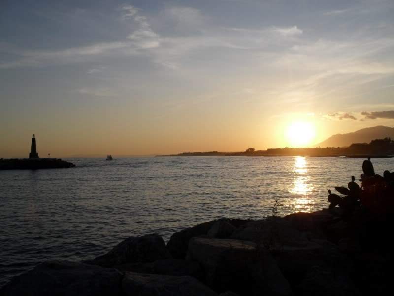 ai841.photobucket.com_albums_zz339_anareis_2010_PuertoBans16.jpg