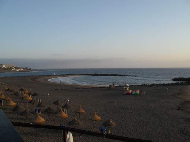 ai841.photobucket.com_albums_zz339_anareis_2010_Tenerife_202010_Praia.jpg