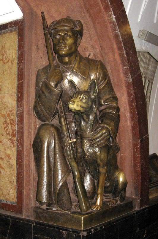 ai848.photobucket.com_albums_ab42_vielam_metro_sculpture_dog800x600.jpg