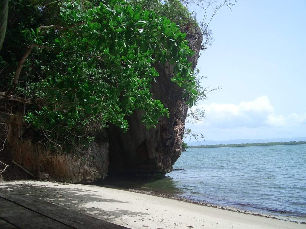 ai851.photobucket.com_albums_ab74_Voadora_album_Haitises_CIMG4397.jpg