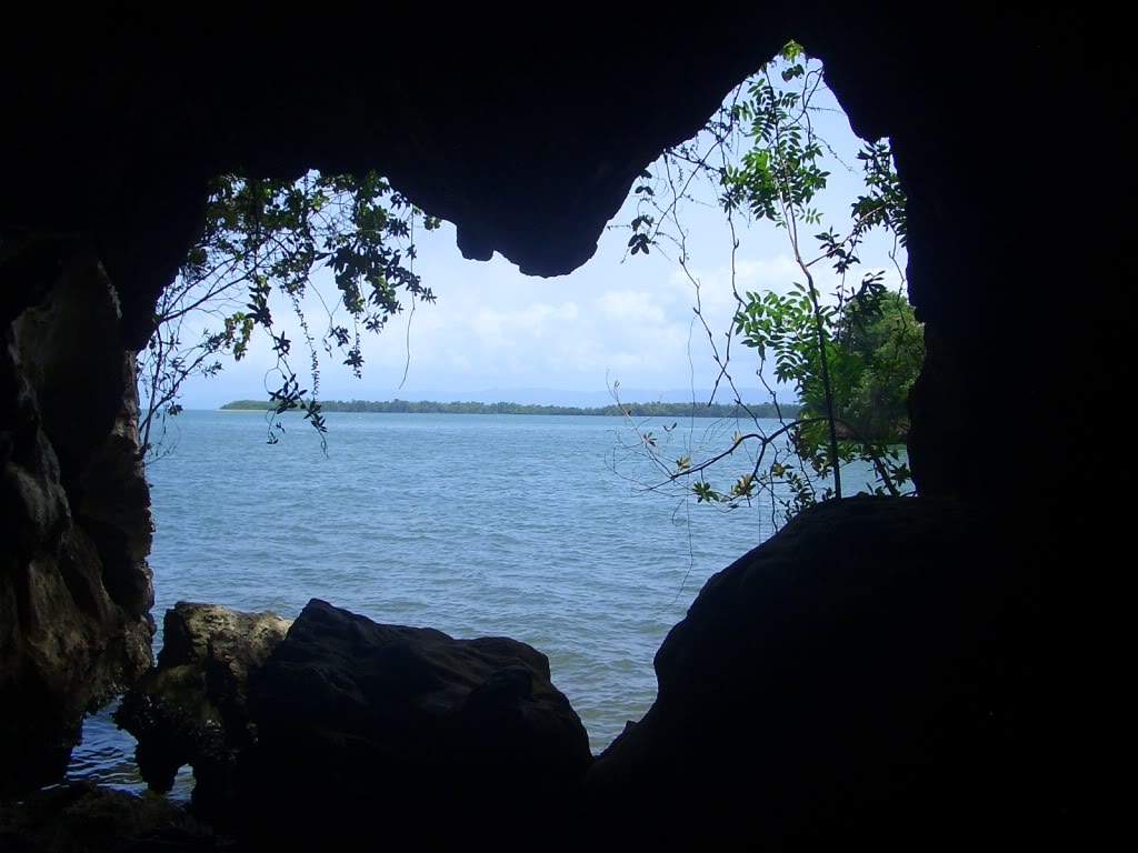 ai851.photobucket.com_albums_ab74_Voadora_album_Haitises_CIMG4410.jpg