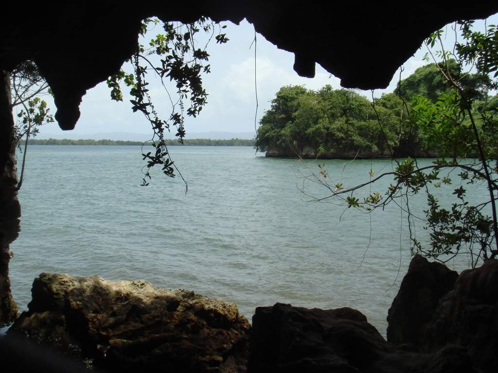 ai851.photobucket.com_albums_ab74_Voadora_album_Haitises_DSC02215.jpg