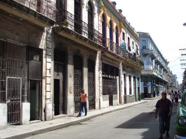 ai862.photobucket.com_albums_ab181_paulonev_CUBA_DSC04080.jpg