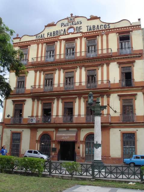 ai862.photobucket.com_albums_ab181_paulonev_CUBA_DSC04194.jpg