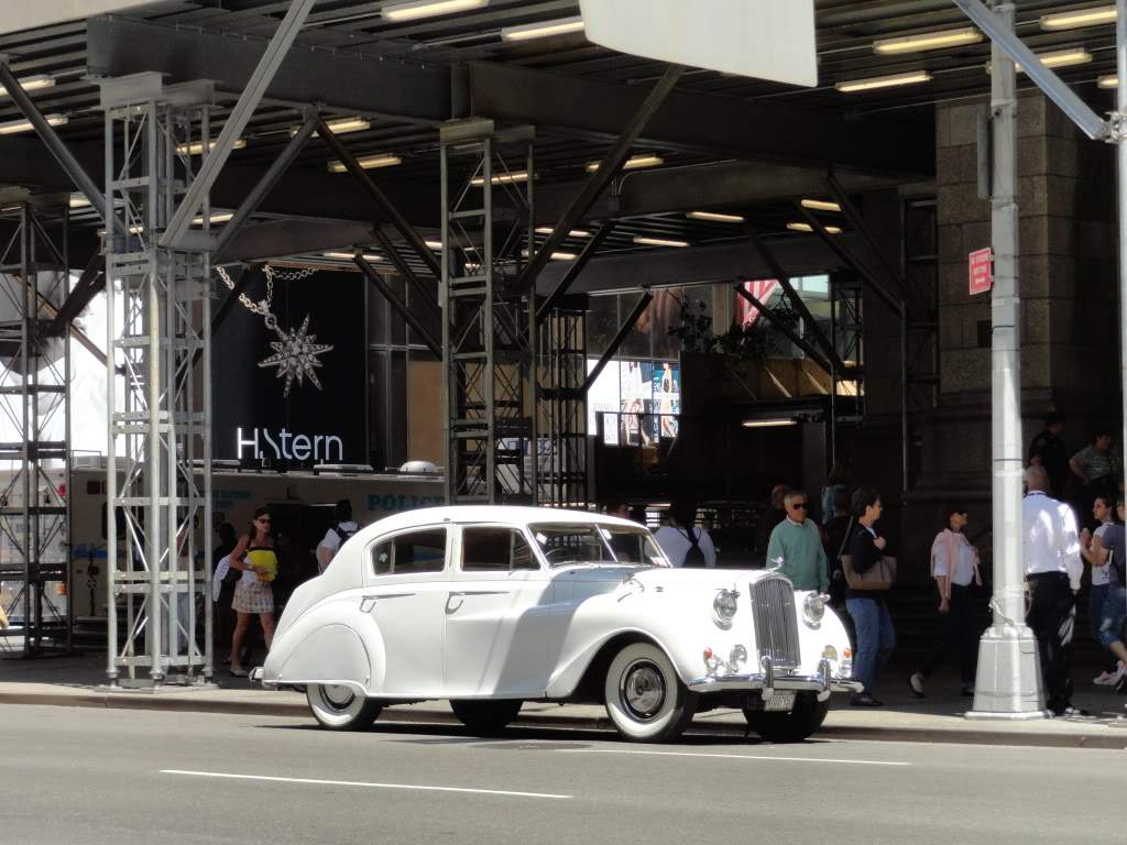 ai862.photobucket.com_albums_ab181_paulonev_New_20York_202012_DSC00024.jpg