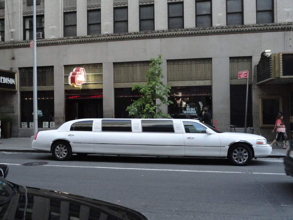 ai862.photobucket.com_albums_ab181_paulonev_New_20York_202012_DSC00047.jpg