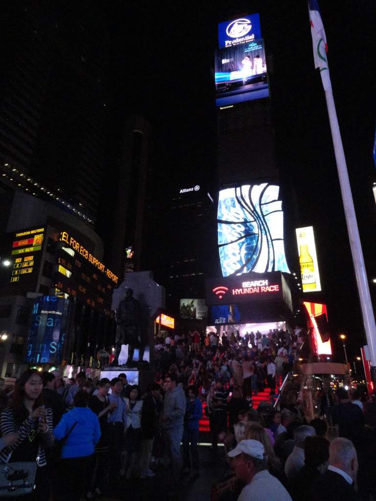 ai862.photobucket.com_albums_ab181_paulonev_New_20York_202012_DSC00058.jpg
