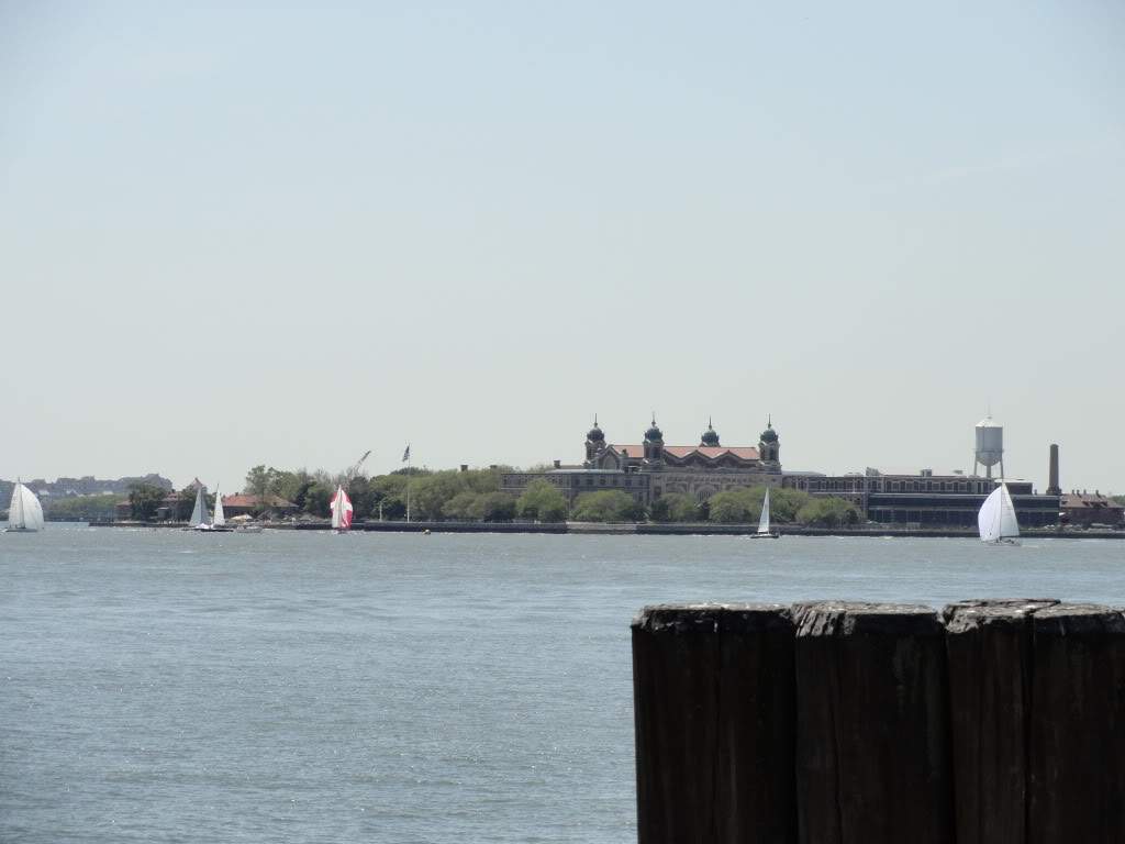 ai862.photobucket.com_albums_ab181_paulonev_New_20York_202012_DSC00097.jpg