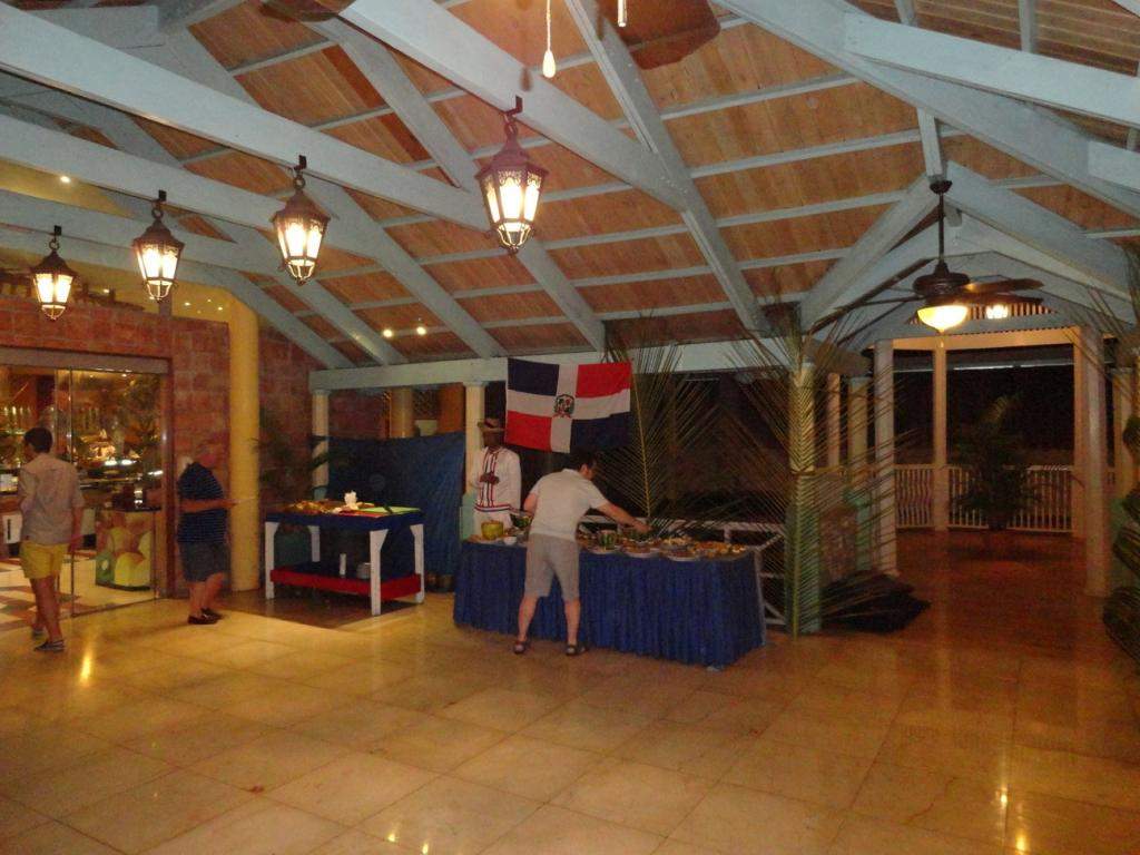 ai862.photobucket.com_albums_ab181_paulonev_Punta_20Cana_202014_DSC01779Coacutepia.jpg