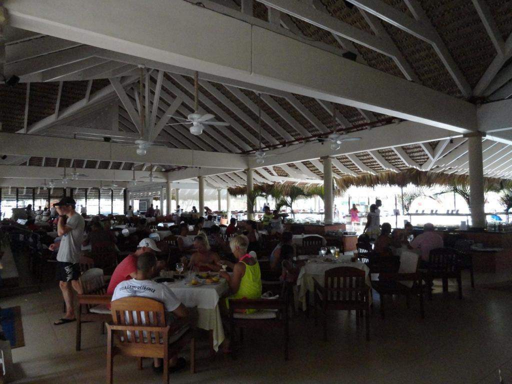 ai862.photobucket.com_albums_ab181_paulonev_Punta_20Cana_202014_DSC01785Coacutepia.jpg