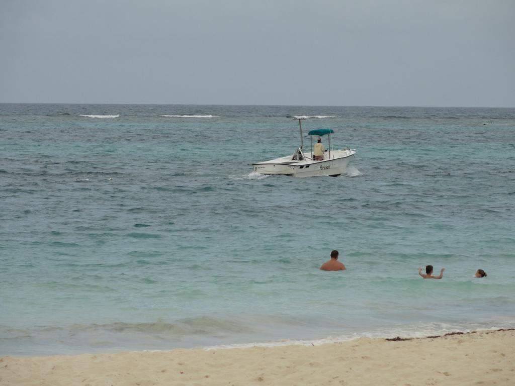 ai862.photobucket.com_albums_ab181_paulonev_Punta_20Cana_202014_DSC01811Coacutepia.jpg
