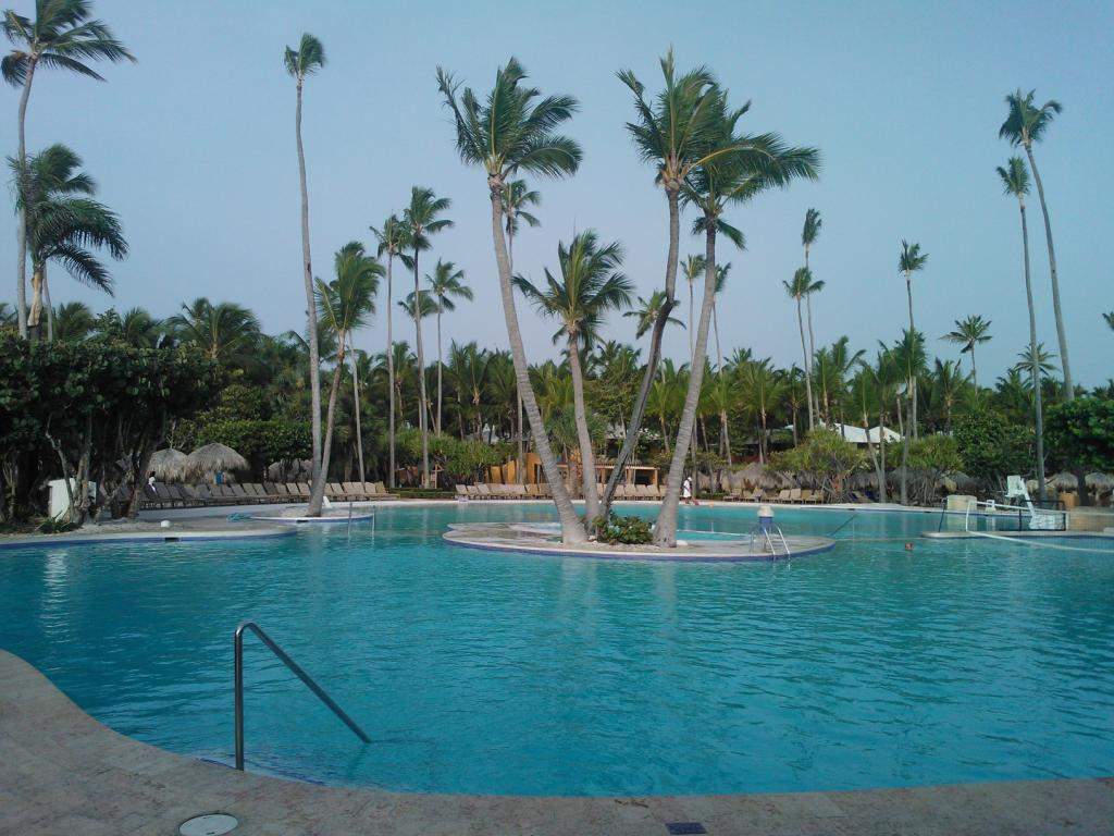 ai862.photobucket.com_albums_ab181_paulonev_Punta_20Cana_202014_WP_000131Coacutepia.jpg