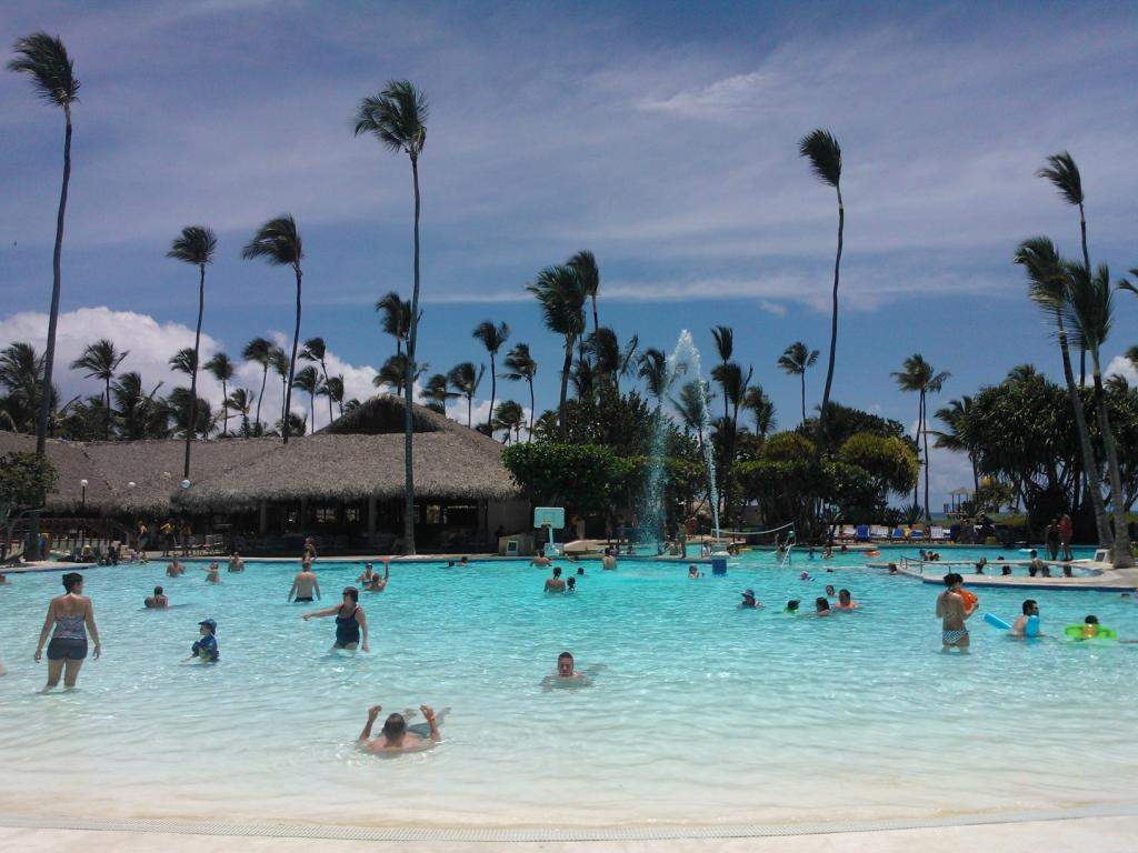 ai862.photobucket.com_albums_ab181_paulonev_Punta_20Cana_202014_WP_000135Coacutepia.jpg
