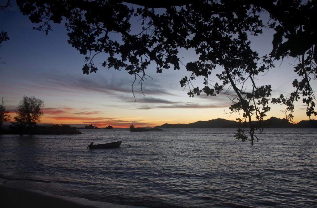 ai876.photobucket.com_albums_ab325_caluPT_Seychelles_32porsol_zps12f41946.jpg