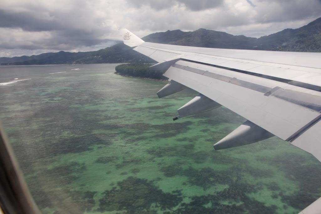 ai876.photobucket.com_albums_ab325_caluPT_Seychelles_3aterragem_zps9886e736.jpg