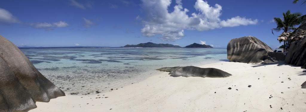ai876.photobucket.com_albums_ab325_caluPT_Seychelles_Source2Panorama_zps8e62be83.jpg