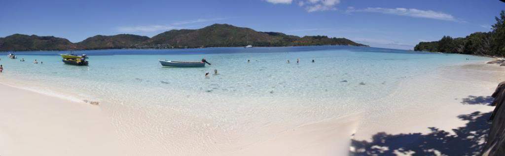 ai876.photobucket.com_albums_ab325_caluPT_Seychelles_StAnne2Panorama_zpsf0972030.jpg