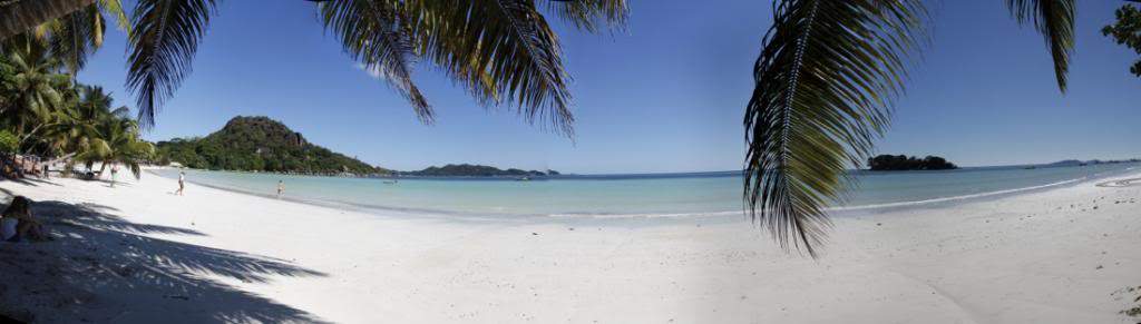 ai876.photobucket.com_albums_ab325_caluPT_Seychelles_Volbert1Panorama_zps453cb213.jpg