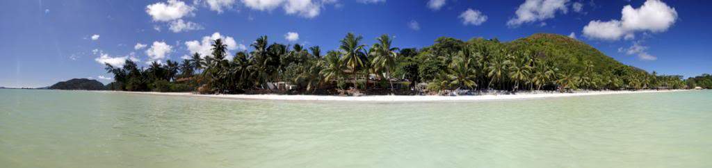 ai876.photobucket.com_albums_ab325_caluPT_Seychelles_Volbert2Panorama_zps9c679f4b.jpg