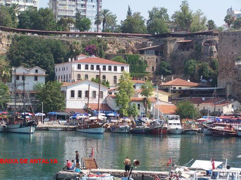 ai885.photobucket.com_albums_ac52_zung24_baixa_de_antalya.jpg
