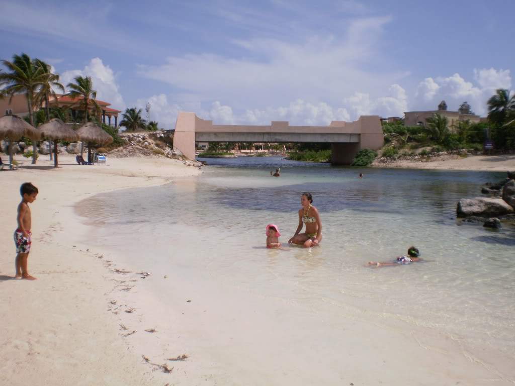 ai887.photobucket.com_albums_ac78_LilianaGomes3_P8240215.jpg