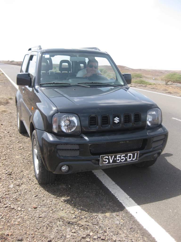 ai890.photobucket.com_albums_ac102_mokas_myphotos_cabo_20verde_20__20sal_28_onossotransporte.jpg