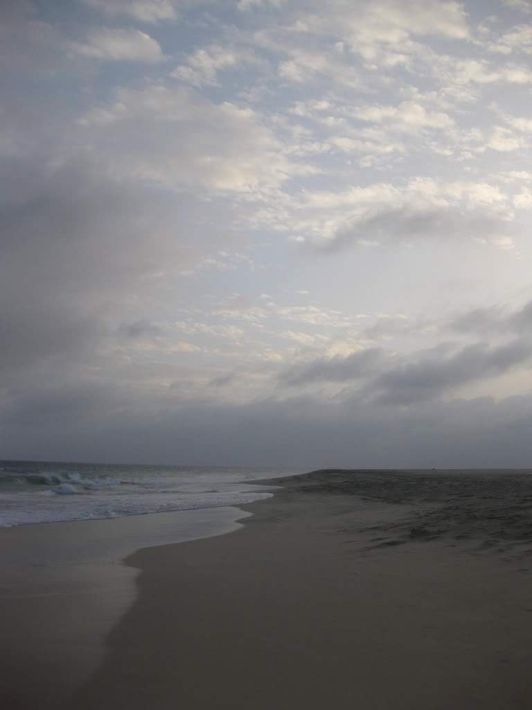 ai890.photobucket.com_albums_ac102_mokas_myphotos_cabo_20verde_20__20sal_87_praiaaofinaldodia.jpg
